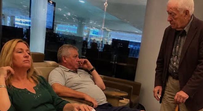 Entitled Woman Got My Dad Kicked Out of the First-Class Airport Lounge, Saying, ‘People Like You Belonged at the Gate’ – 10 Minutes Later, She Wished She’d Never Opened Her Mouth