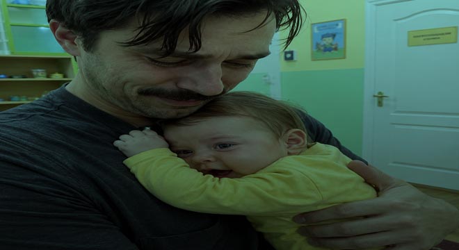 Doctors Warned a 4th Baby Could Harm Me – Then I Found My Husband at the Hospital Holding a Newborn Girl, and His Confession Broke Me